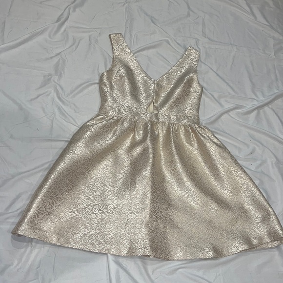 Decadent Pearl Dress - Picture 1 of 2